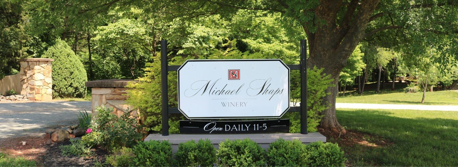 Entrance to Michael Shaps Winery showing front sign